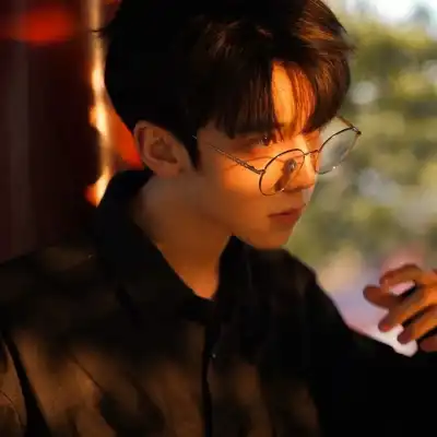 李欣鹤